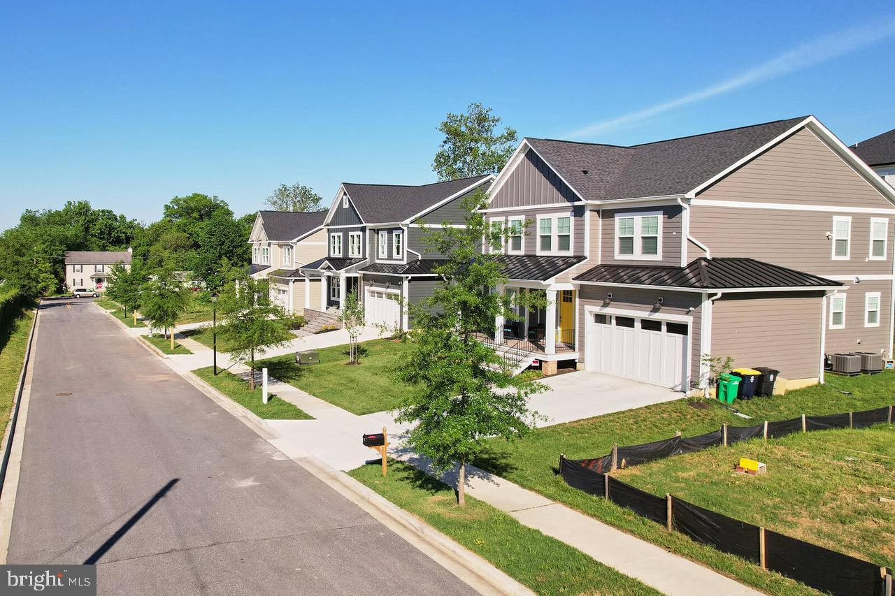 5805 Beecher Street Cheverly, MD 20785 - Photo 3 of 34