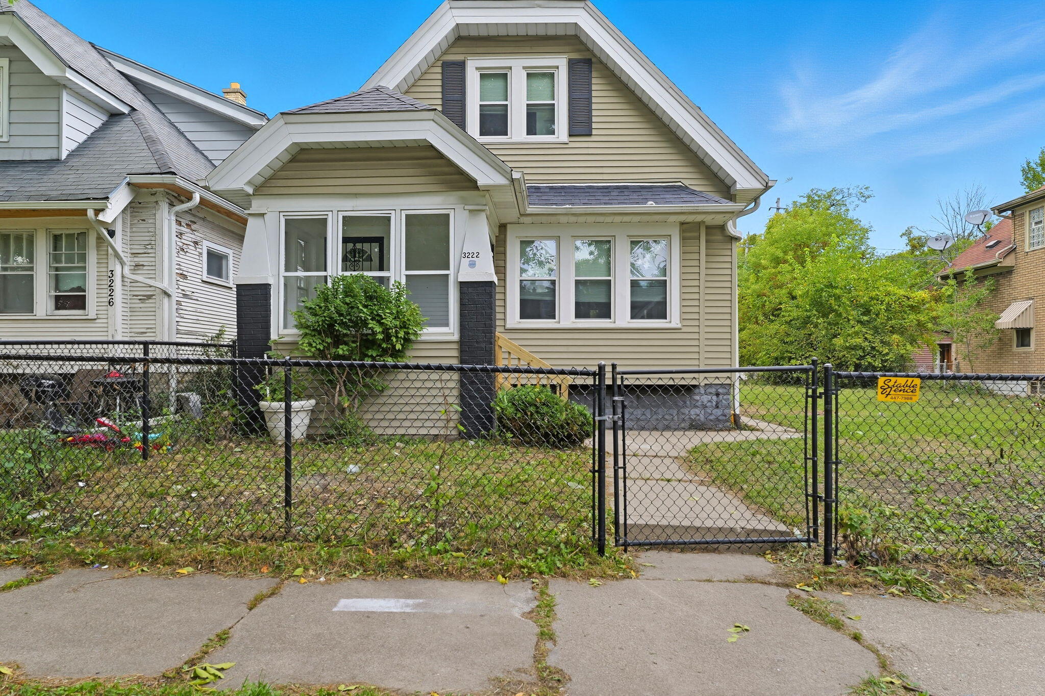 3222 West Fairmount Avenue Milwaukee, WI 53209 - Photo 1 of 27 1-web-or-mls-_1001341 Squirrels Producti