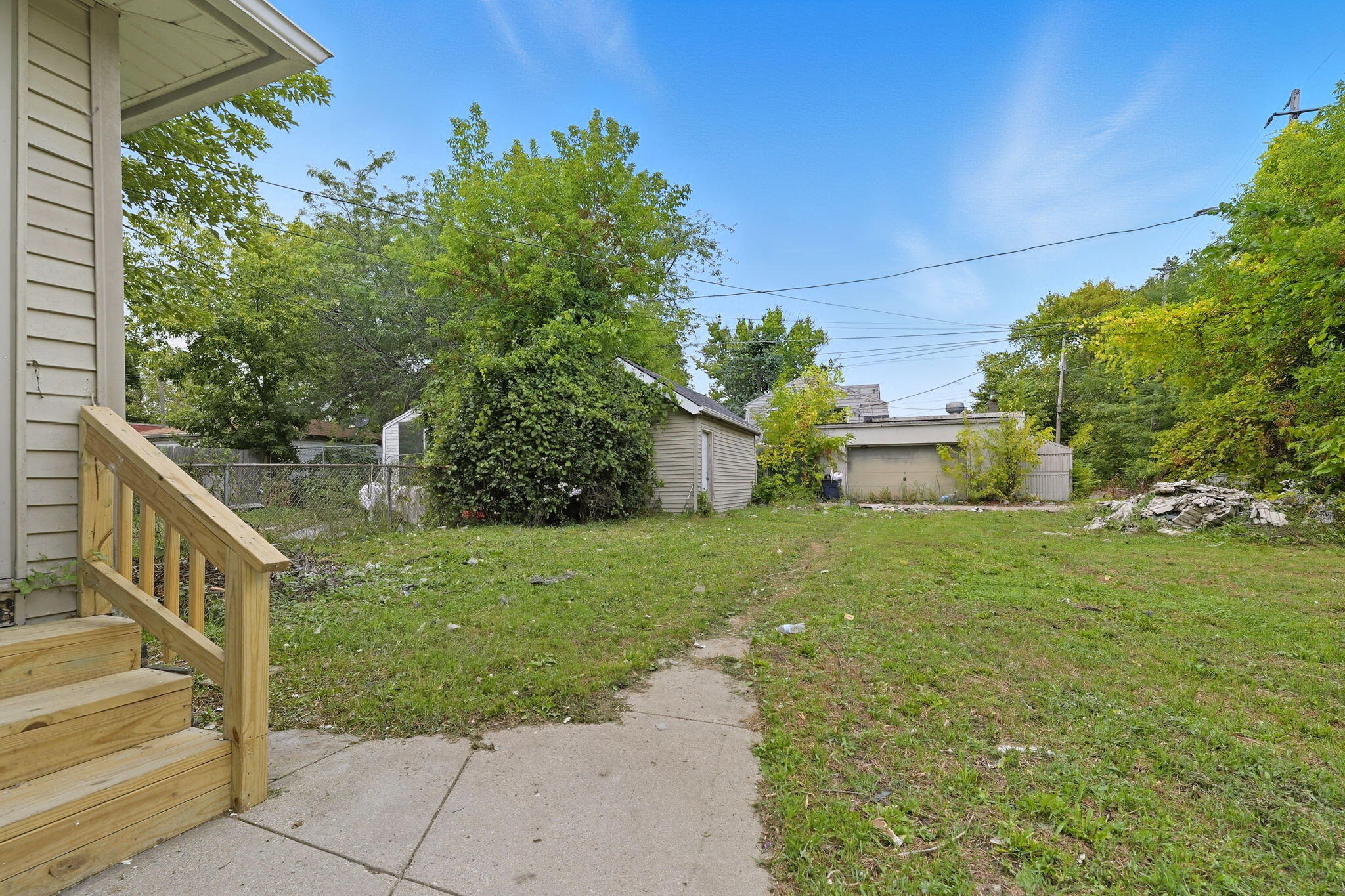 3222 West Fairmount Avenue Milwaukee, WI 53209 - Photo 5 of 27 5-web-or-mls-_1001308 Squirrels Producti