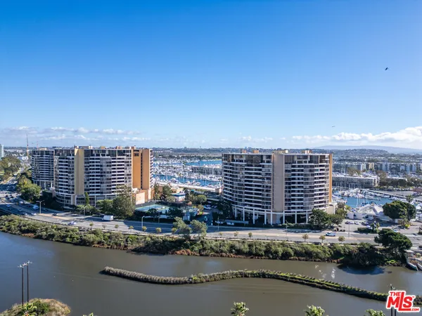 $6,500 | 4316 Marina City Drive, Unit 1033, Marina del Rey, CA 90292