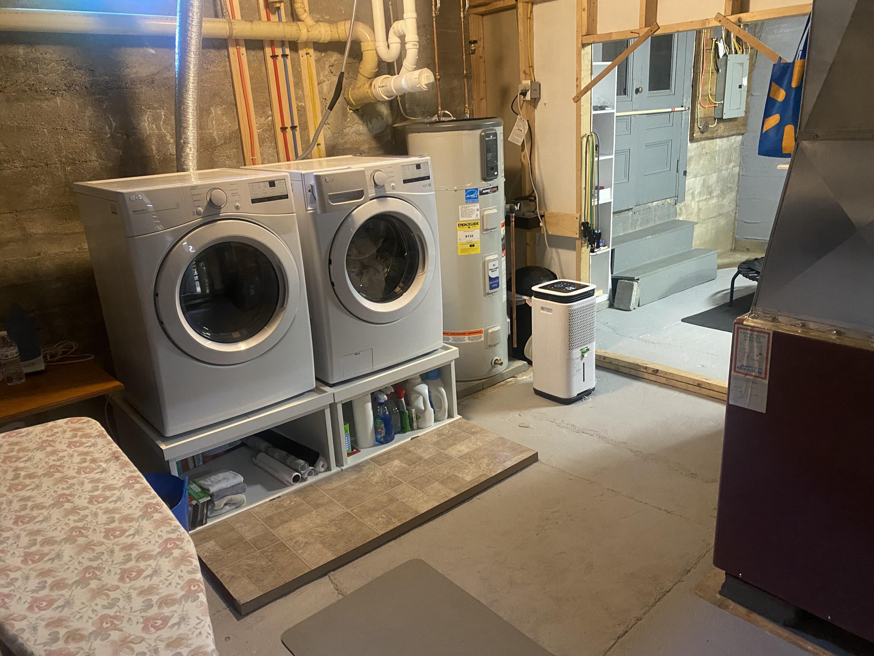 316 Canaan Road Skowhegan, ME 04976 - Photo 24 of 41 24 Downstairs landry