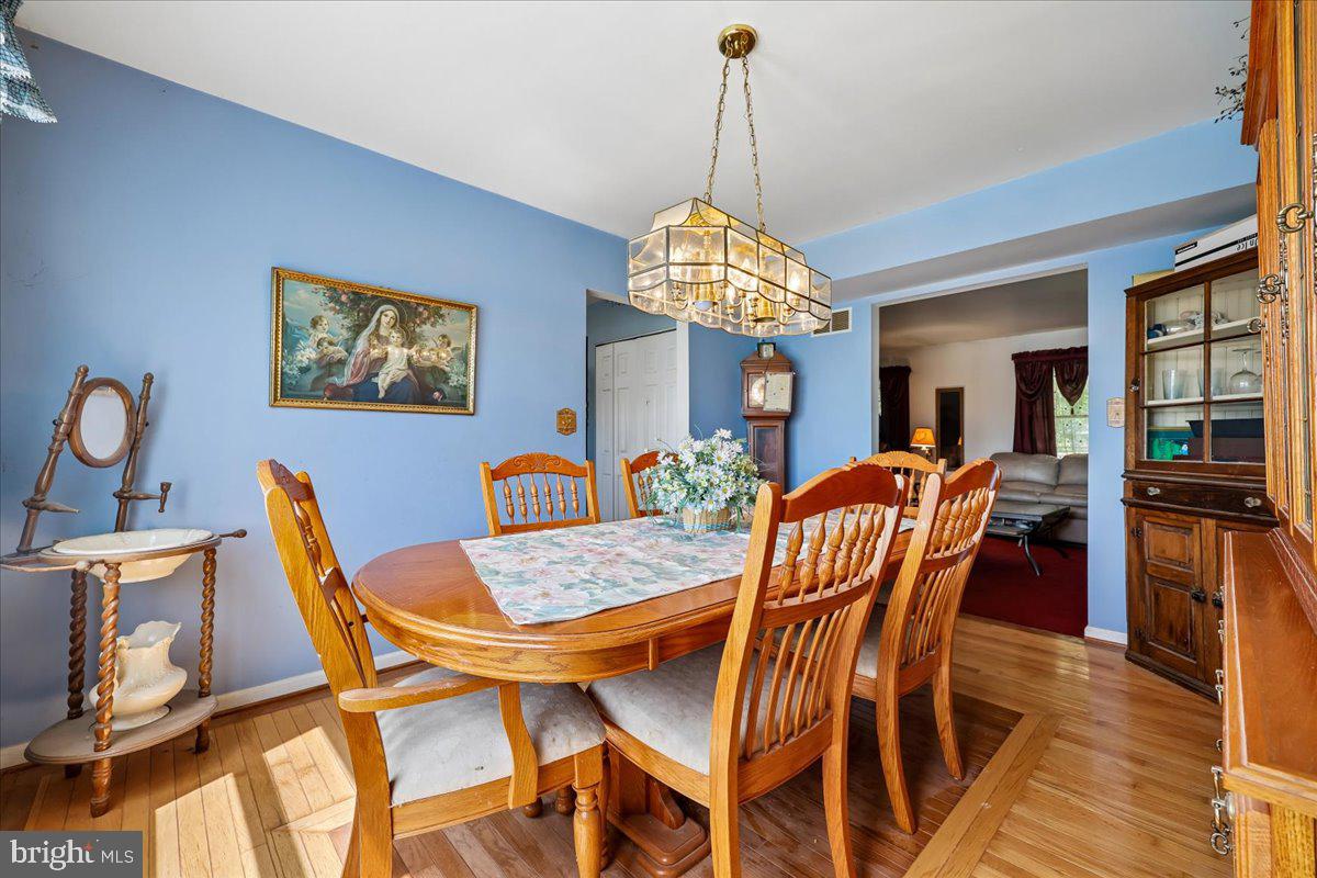 6648 Wind Ridge Road Mount Airy, MD 21771 - Photo 10 of 61