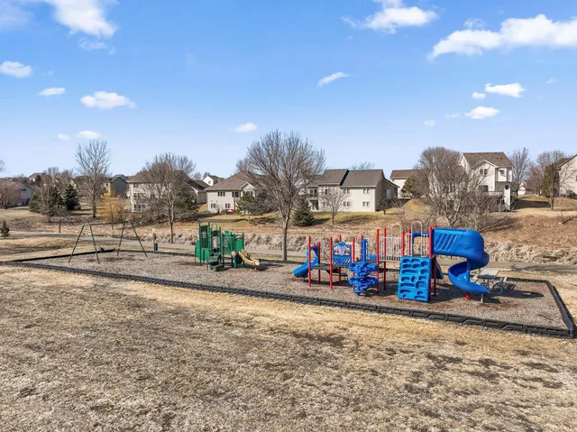 $536,000 | 433 James Parkway, Elko New Market, MN 55054