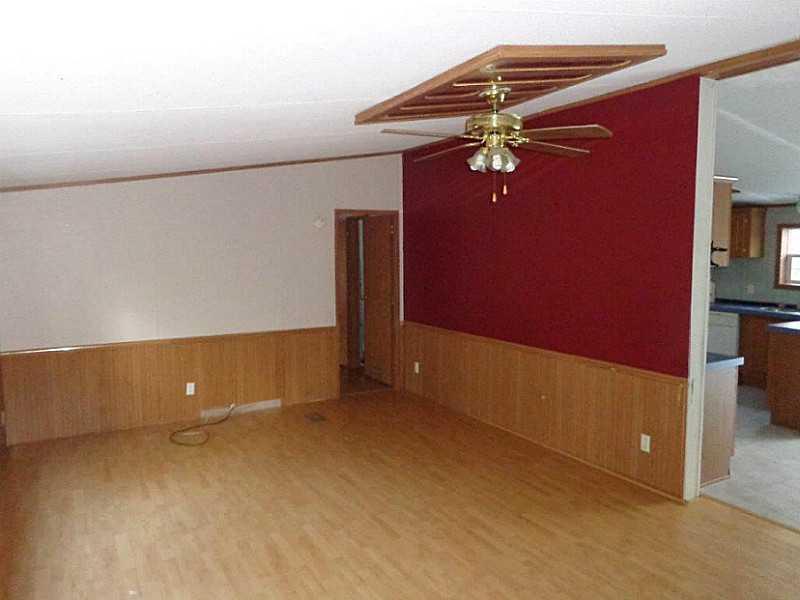1171 North Pond Road Warren, ME 04864 - Photo 12 of 25 Living Room.