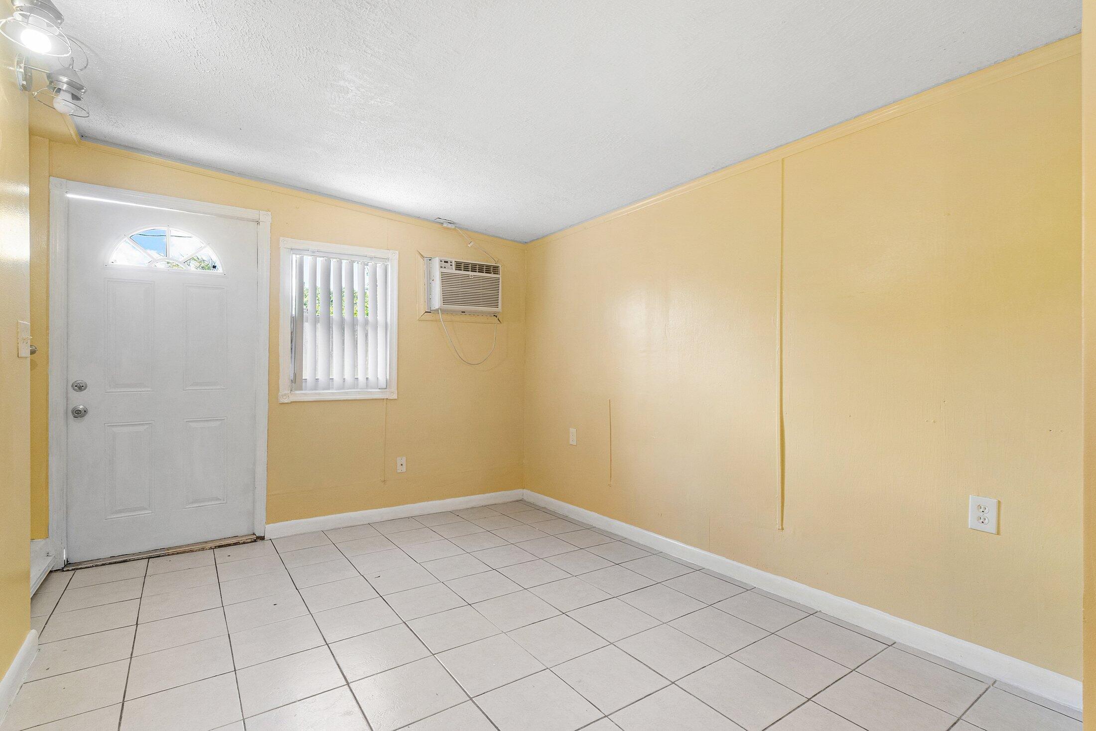 1228 Highview Road Lake Worth, FL 33462 - Photo 28 of 33 028-1228HighviewRoad-Lantana-FL-33462-SM