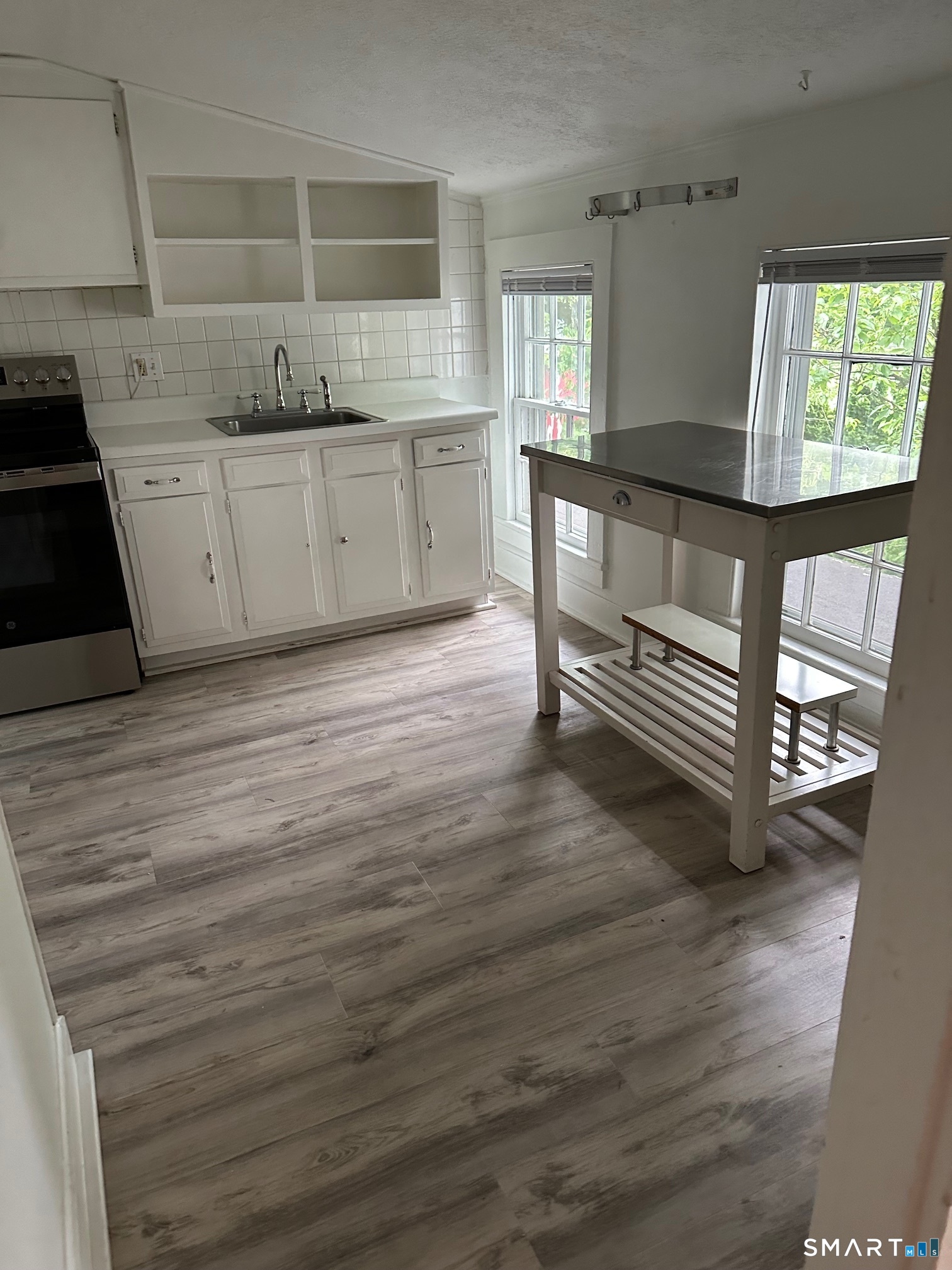 463 North Main Street, Unit 2 Wallingford, CT 06492 - Photo 7 of 17
