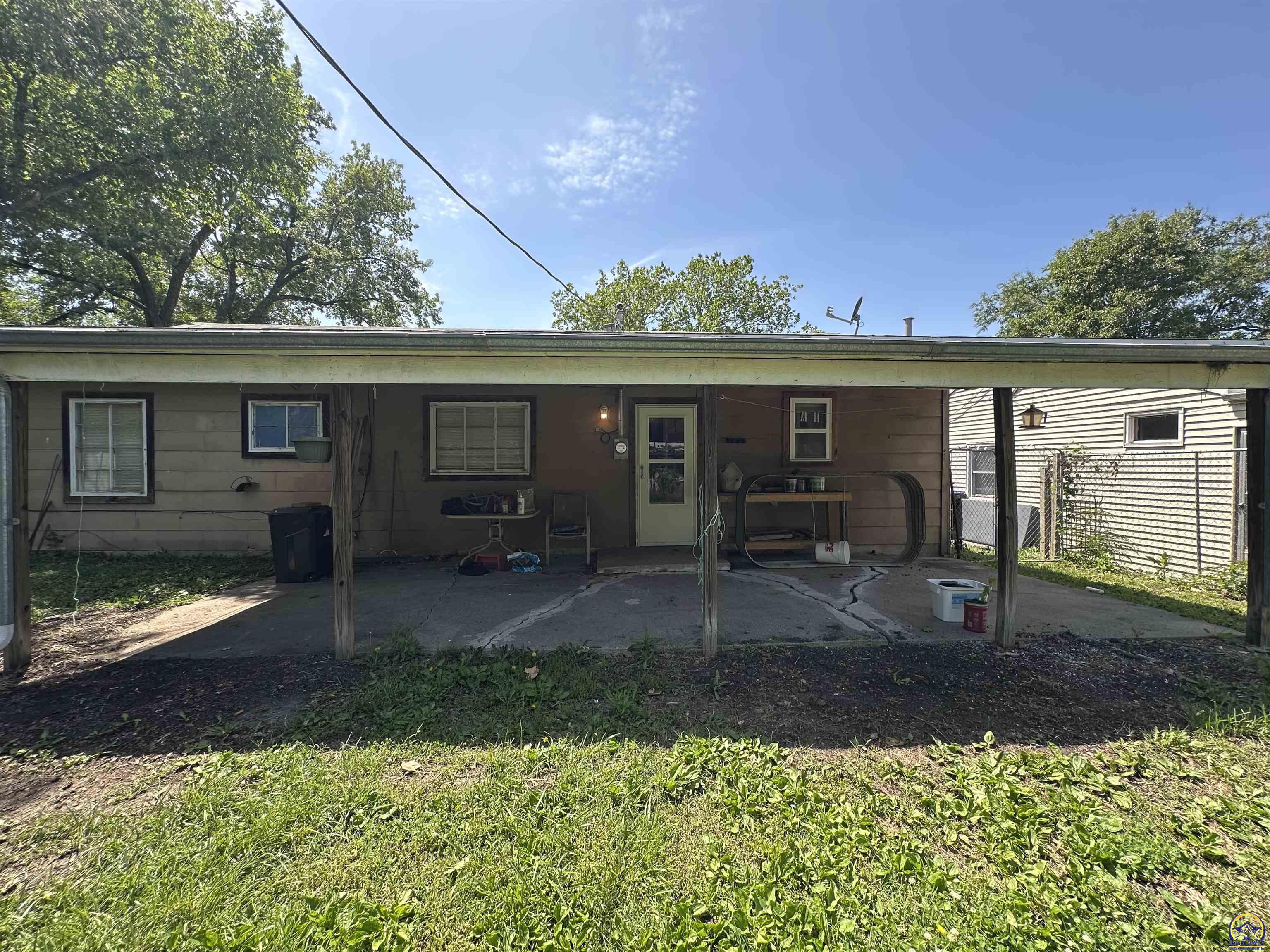 3636 Southwest Mayo Avenue Topeka, KS 66611 - Photo 15 of 16