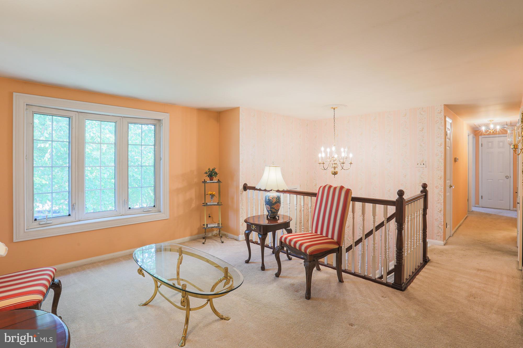 3912 Millner Road Baltimore, MD 21236 - Photo 5 of 40 Living Room