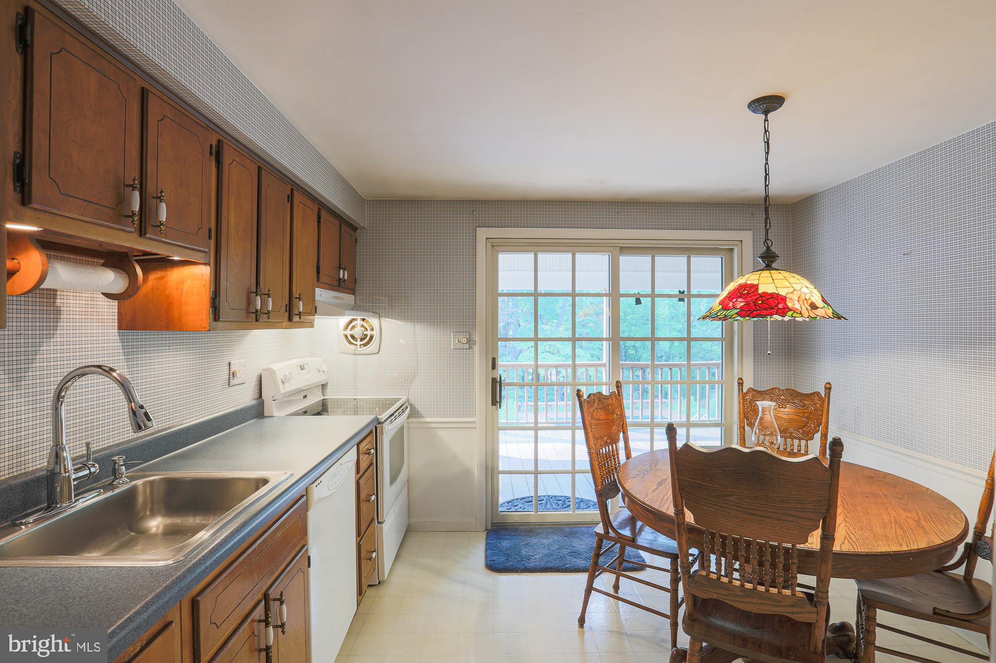 3912 Millner Road Baltimore, MD 21236 - Photo 10 of 40 Kitchen