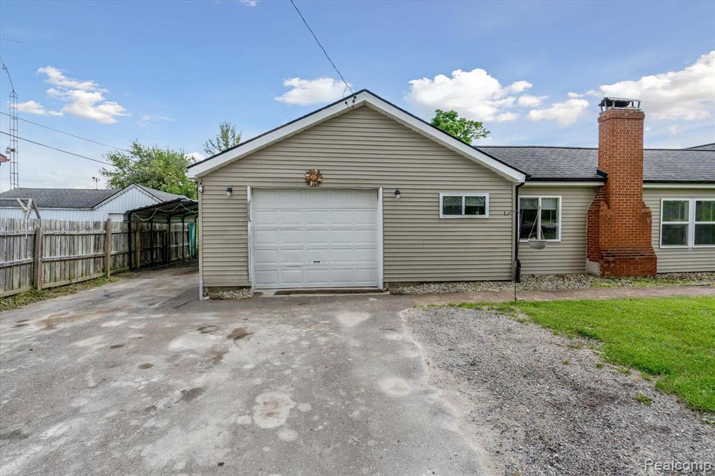 1326 Reid Road Grand Blanc, MI 48439 - Photo 5 of 49 Gallery Image 5