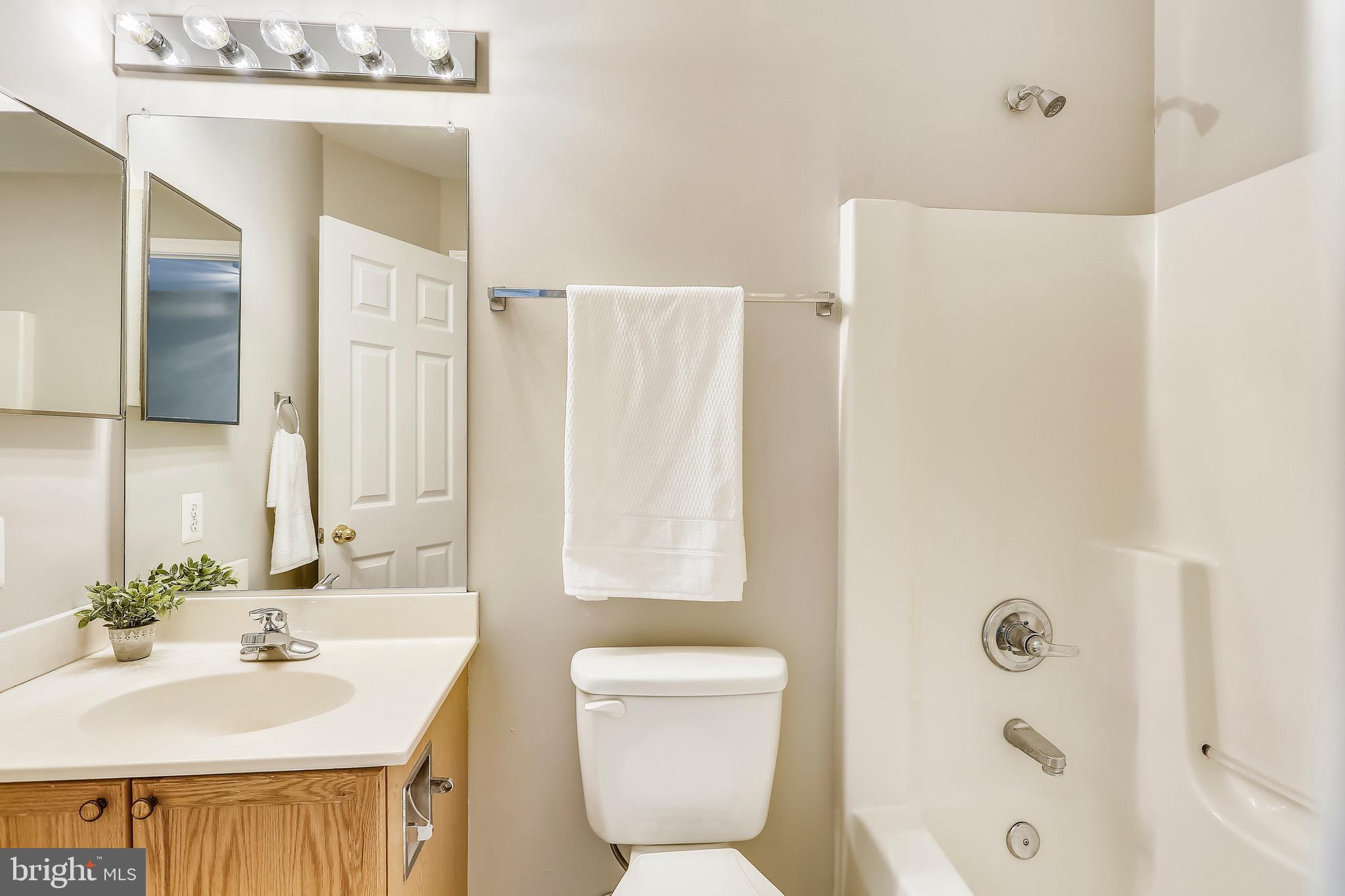 9408 Singleton Place Frederick, MD 21704 - Photo 26 of 49 hall bath upstairs