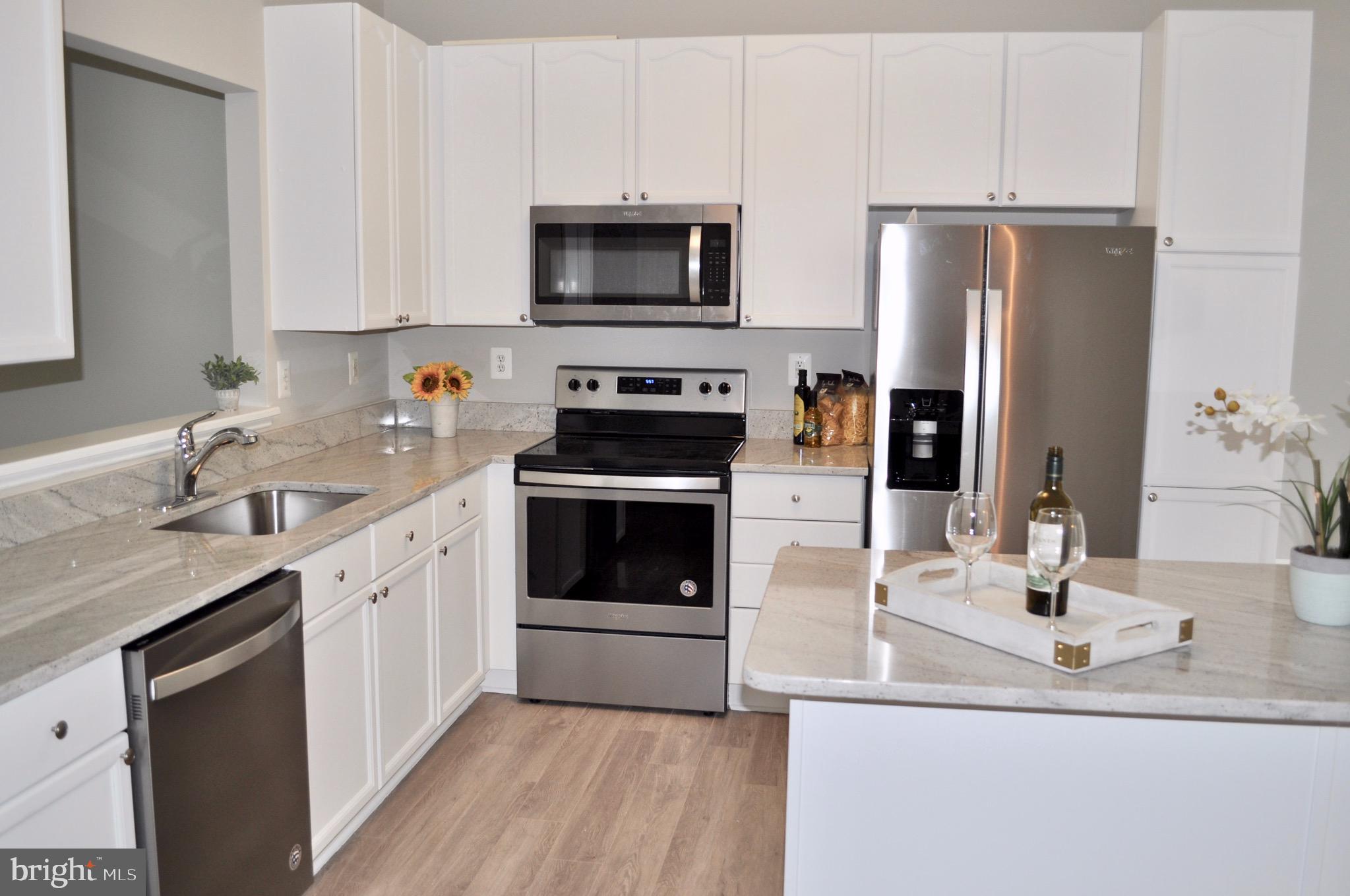 9408 Singleton Place Frederick, MD 21704 - Photo 10 of 49 Brand new stainless appliances