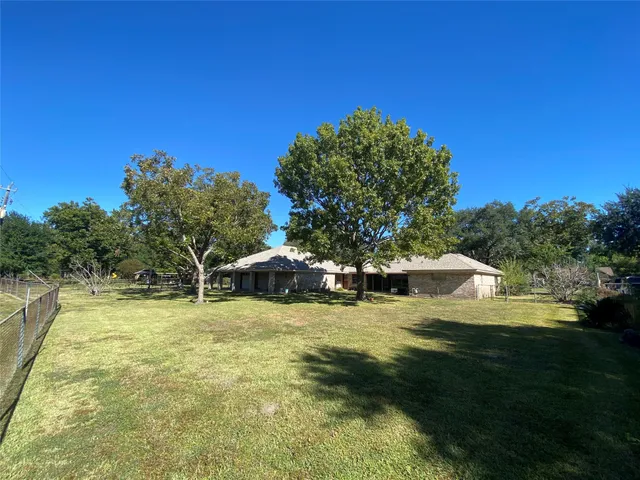 $585,000 | 15102 Lakeview Drive, Jersey Village, TX 77040