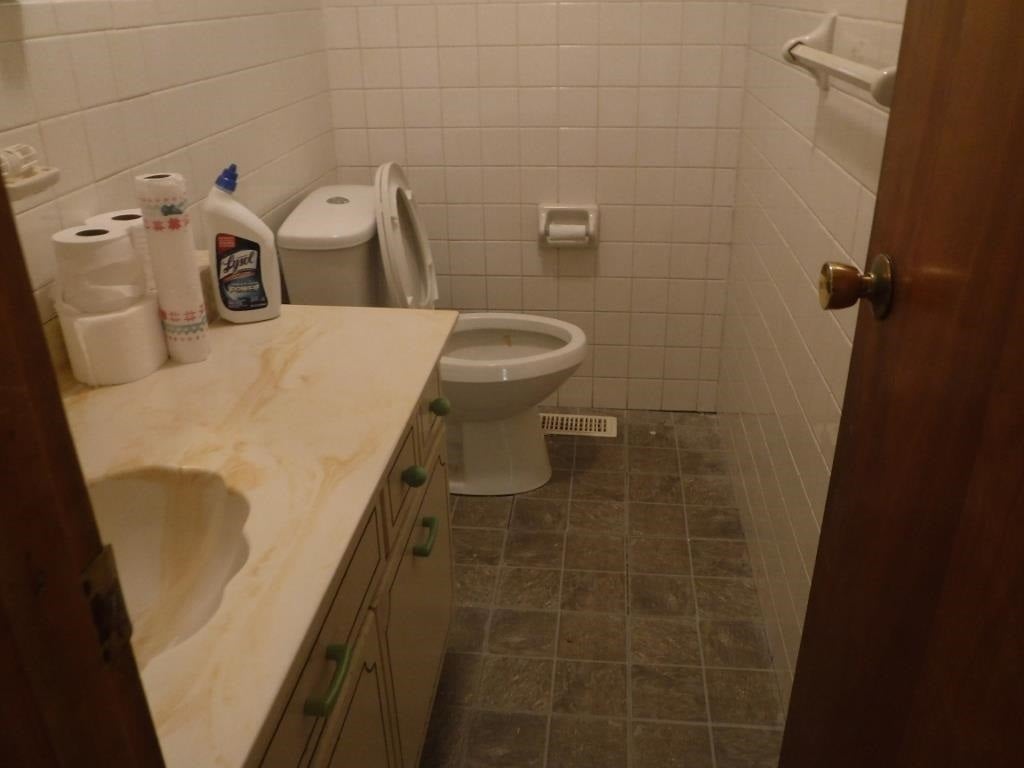 6166 Birkewood Road Huntington, WV 25705 - Photo 10 of 14 Gallery Image 10