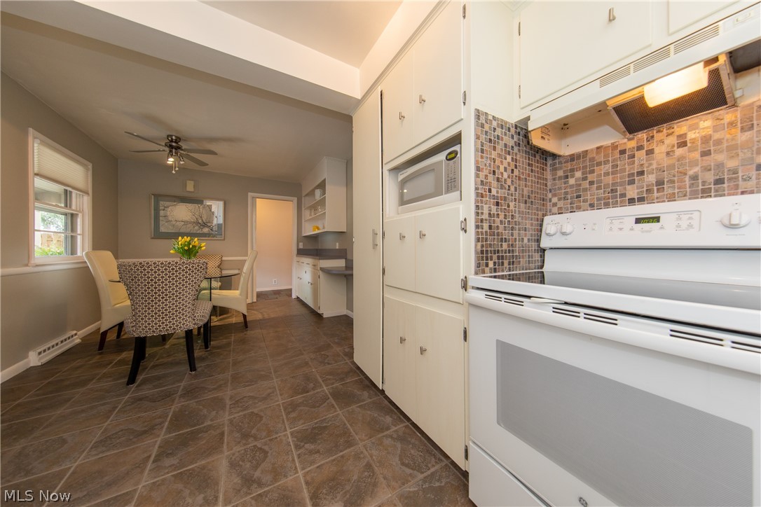 4960 Glenlyn Road Cleveland, OH 44124 - Photo 9 of 26