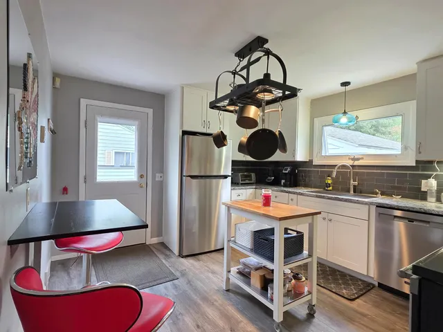 $499,900 | 40 Arlington Court, Burlington, VT 05408