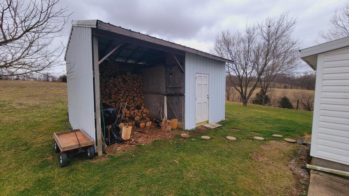 572 Butler Branch Road Flemingsburg, KY 41041 - Photo 33 of 34 Woodshed