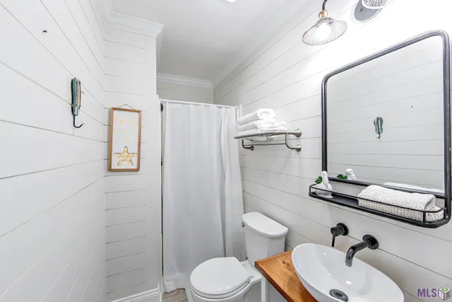 $530,000 | 2716 Highway 1, Grand Isle, LA 70358