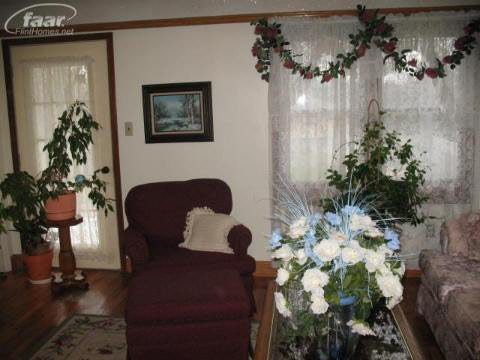 6209 North McKinley Road Flushing, MI 48433 - Photo 8 of 18 20226157-7.JPG