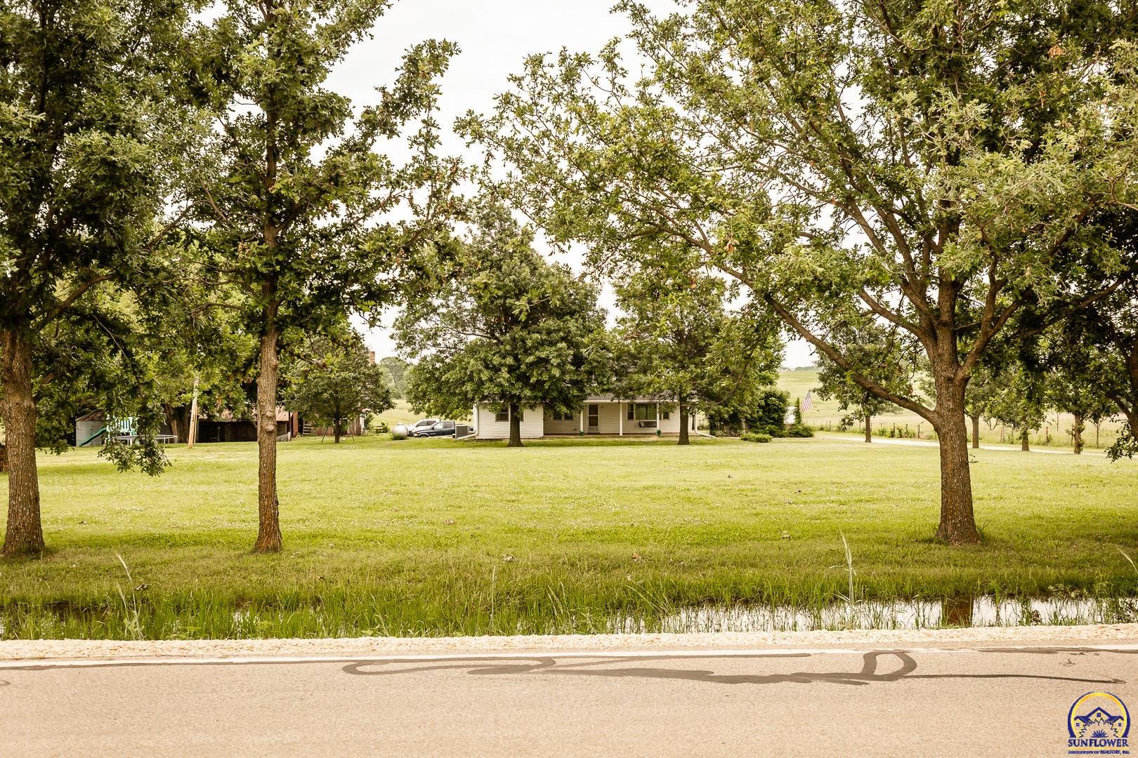 2626 Rd F Americus, KS 66835 - Photo 35 of 70