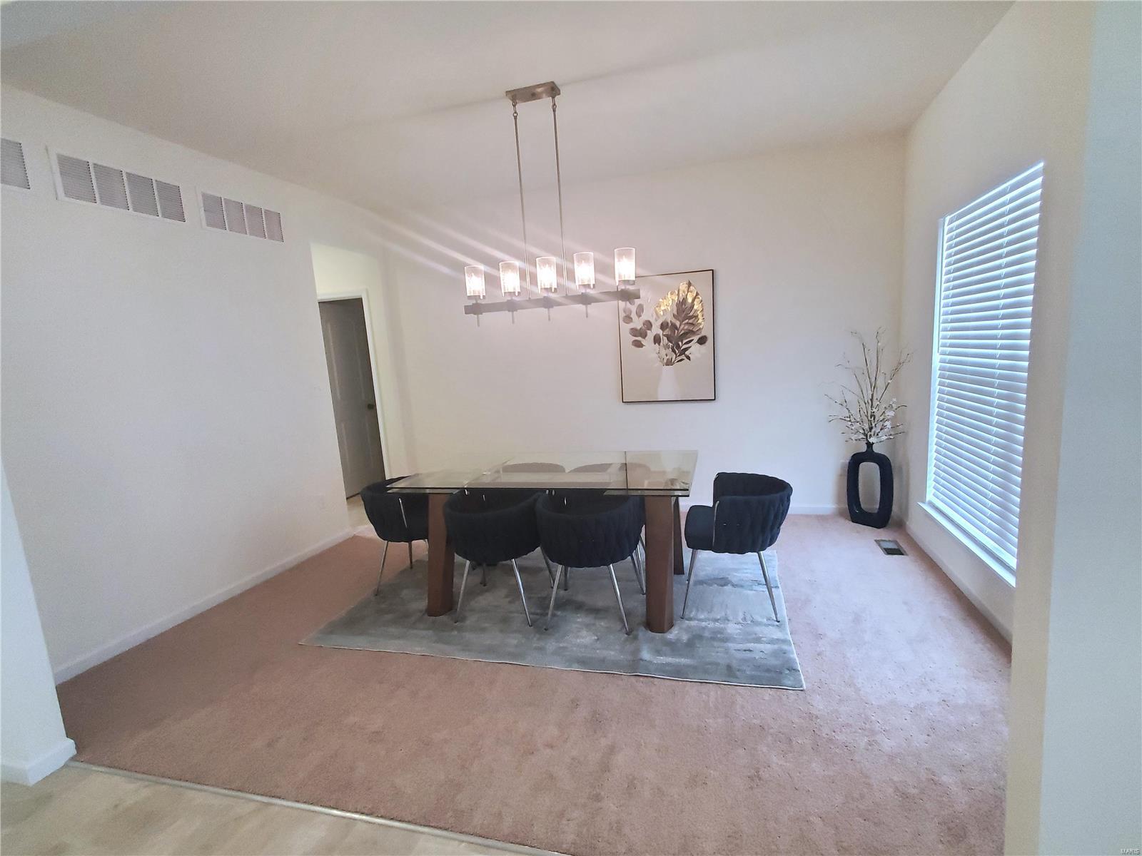 1009 Bloomfield Drive Eureka, MO 63025 - Photo 3 of 19