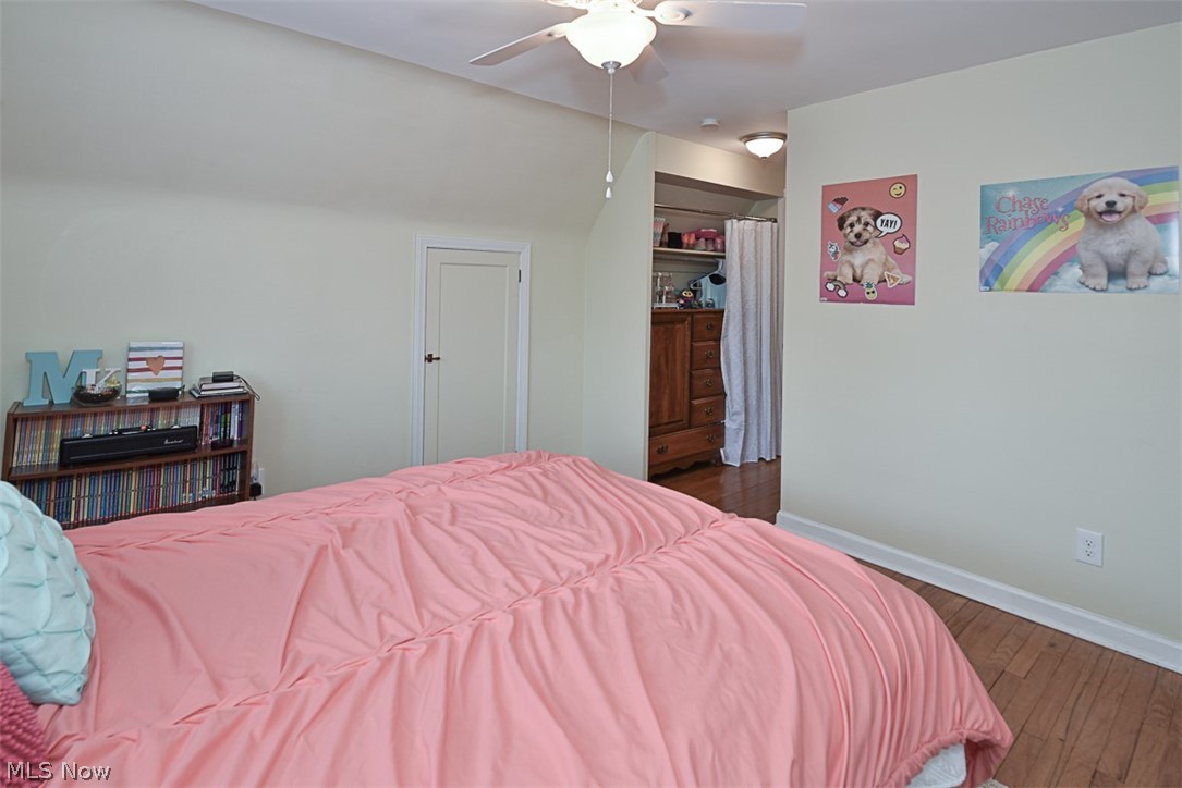 2436 Fenwick Road Cleveland, OH 44118 - Photo 15 of 28