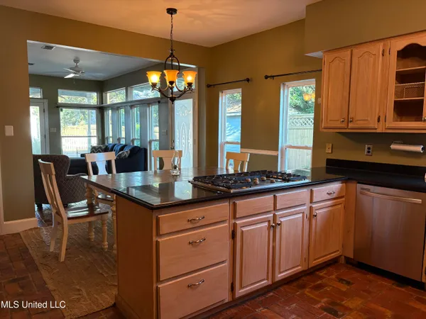 $425,000 | 164 Balmoral Avenue, Biloxi, MS 39531