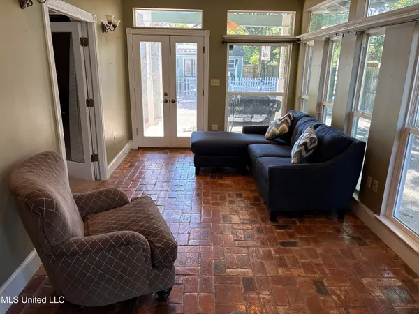 $425,000 | 164 Balmoral Avenue, Biloxi, MS 39531