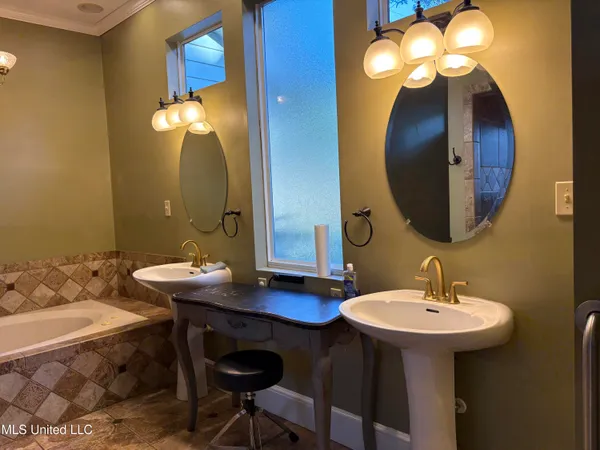 $425,000 | 164 Balmoral Avenue, Biloxi, MS 39531