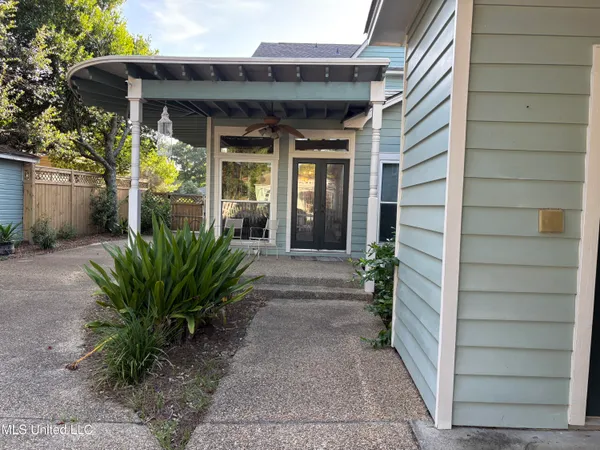 $425,000 | 164 Balmoral Avenue, Biloxi, MS 39531