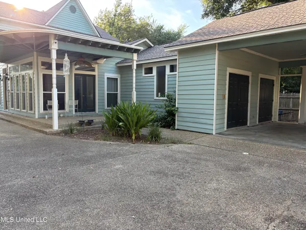 $425,000 | 164 Balmoral Avenue, Biloxi, MS 39531