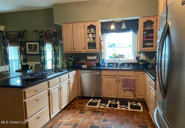 $425,000 | 164 Balmoral Avenue, Biloxi, MS 39531