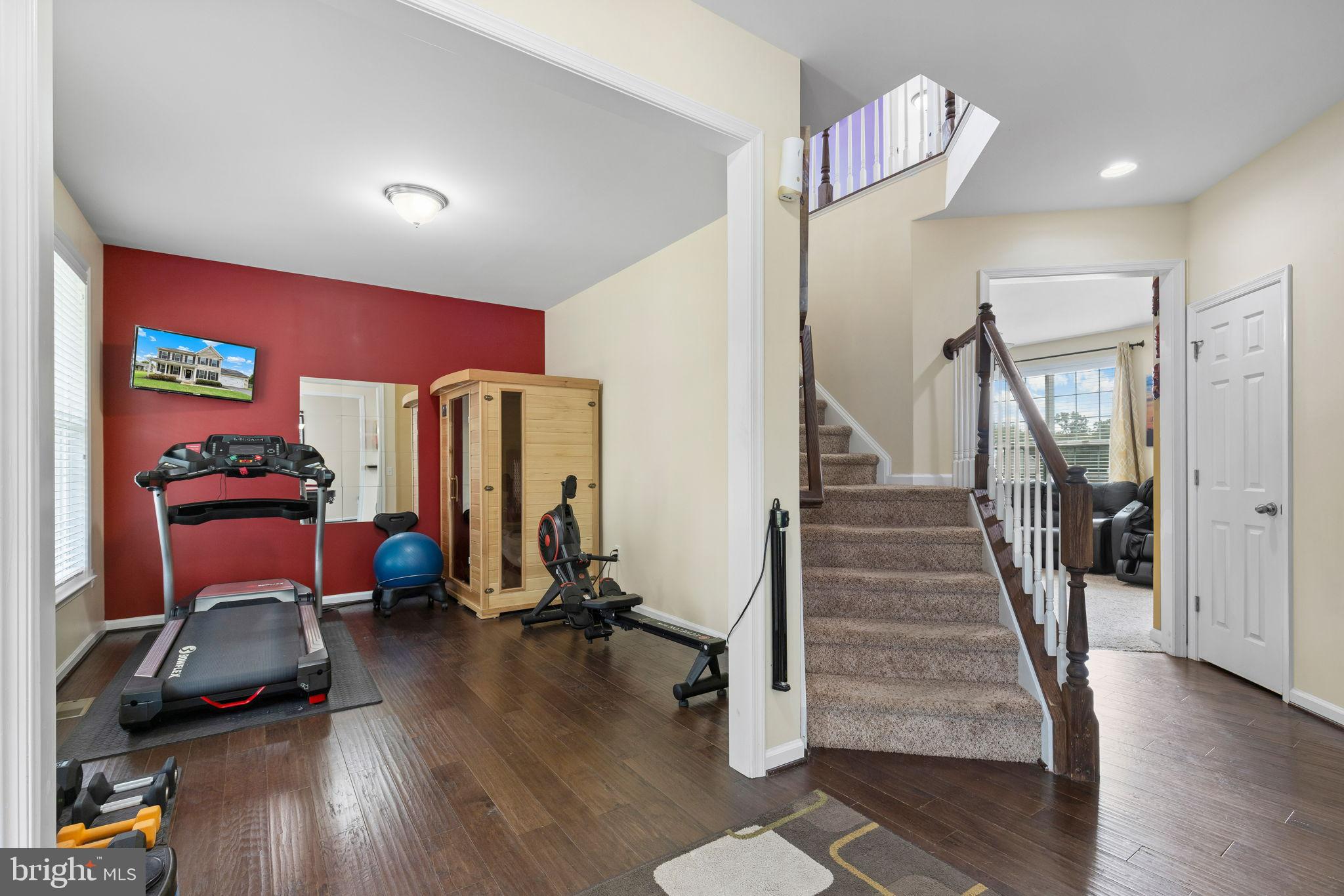 471 Truslow Road Fredericksburg, VA 22405 - Photo 5 of 33 Choices-Office/living rm or modern fitness space?