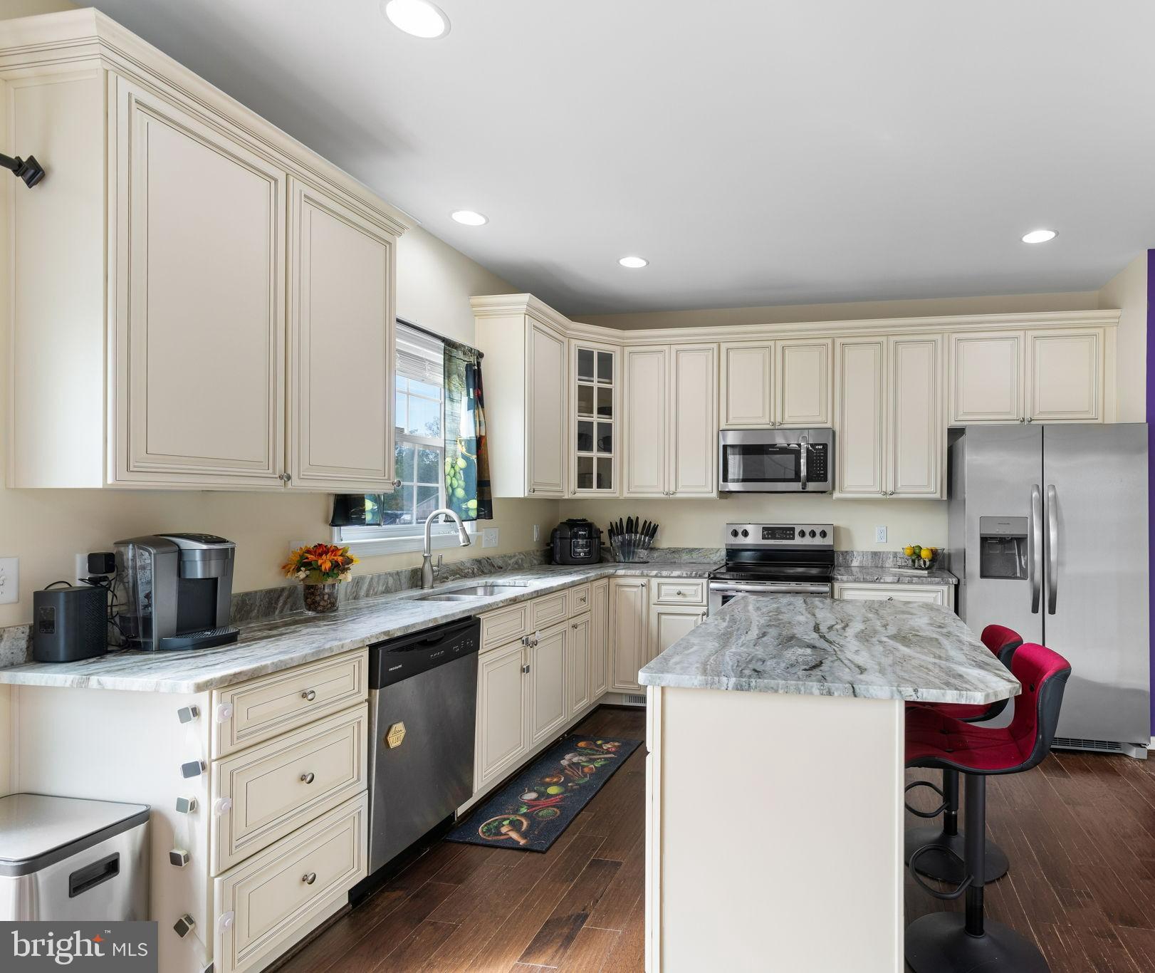 471 Truslow Road Fredericksburg, VA 22405 - Photo 7 of 33 Elegant kitchen with modern finishes.
