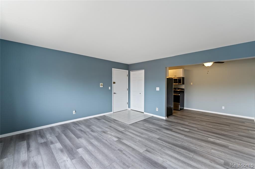 801 Plate Street, Unit 201 Rochester, MI 48307 - Photo 7 of 17