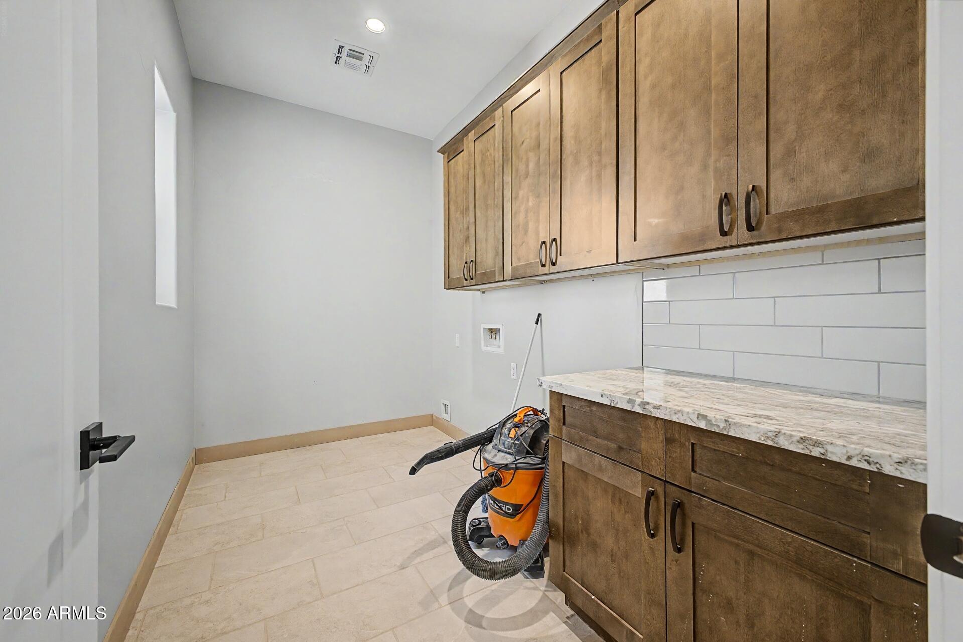 15728 West Montgomery Road Surprise, AZ 85387 - Photo 31 of 41 29 - Montgomery 15728