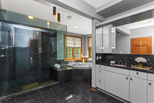 $1,350,000 | 2236 Ridge Avenue, Evanston, IL 60201