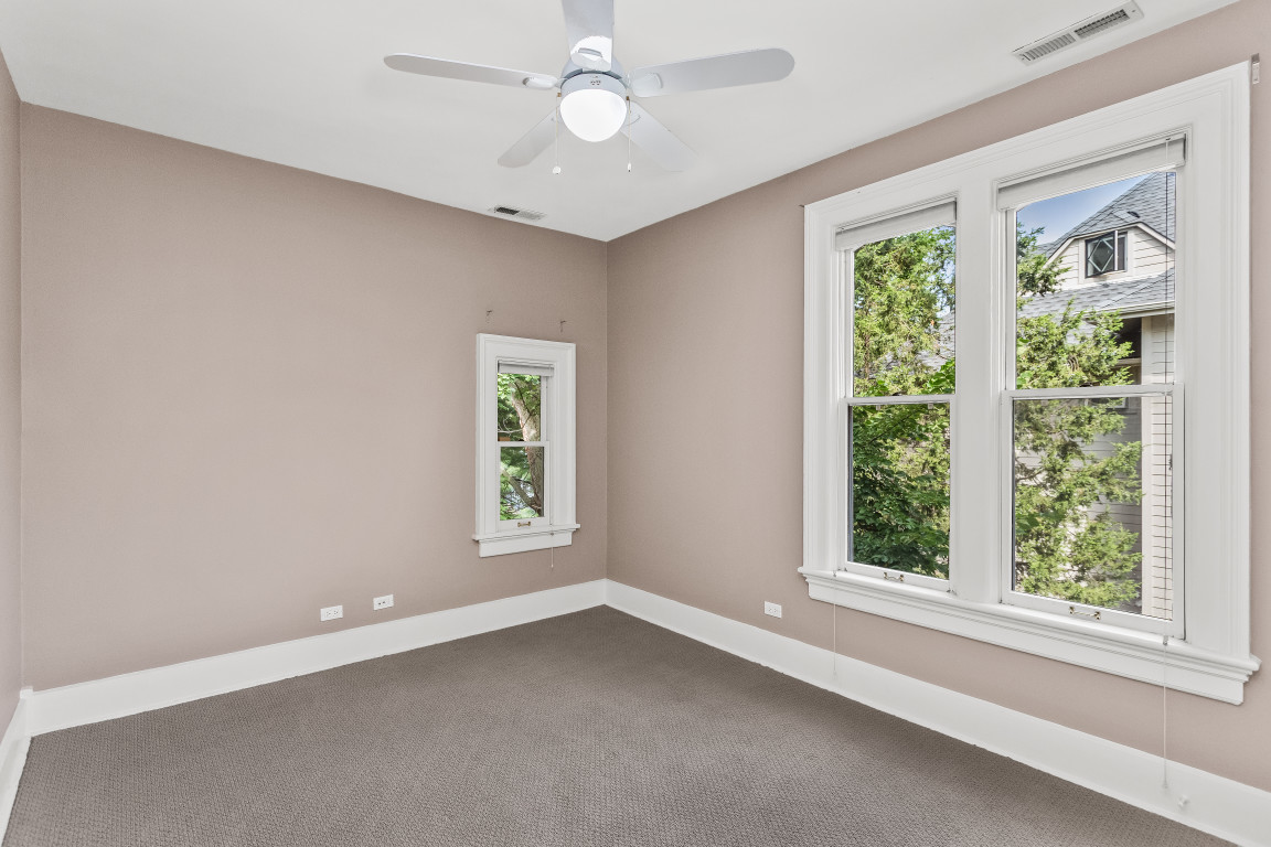 2236 Ridge Avenue Evanston, IL 60201 - Photo 41 of 68 an empty room with a window