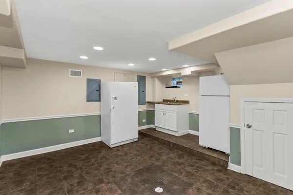 $1,350,000 | 2236 Ridge Avenue, Evanston, IL 60201