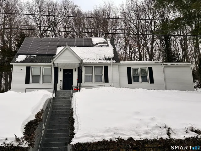 $2,000 | 74 Mt Pleasant Street, Unit 1, Derby, CT 06418