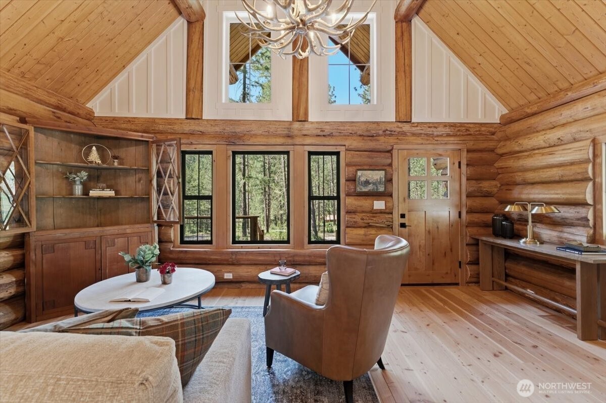 2350 First Crk Road Chelan, WA 98816 - Photo 12 of 39 a dining room with furniture and window