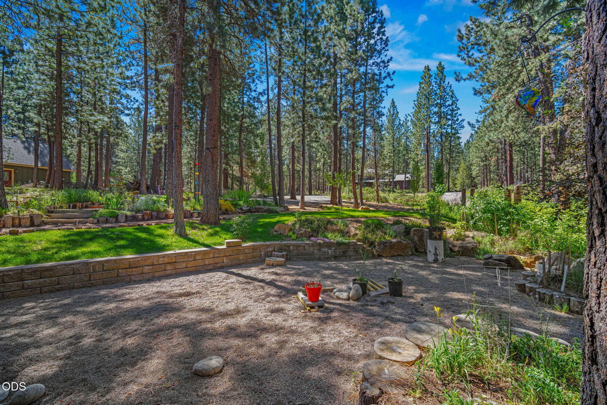 16878 Jacinto Road Bend, OR 97707 - Photo 9 of 38