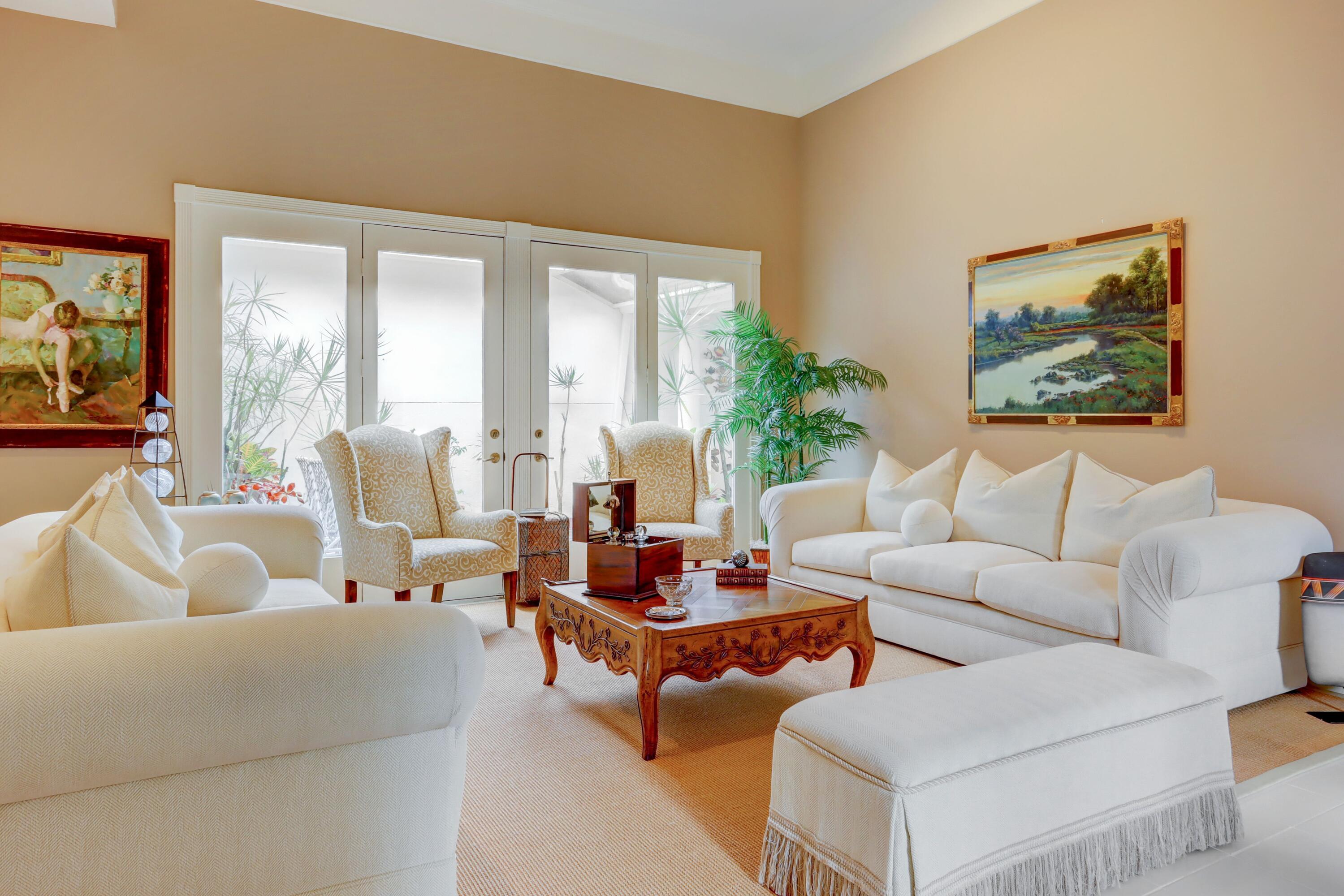5806 Northwest 39th Avenue Boca Raton, FL 33496 - Photo 4 of 13 Living Room