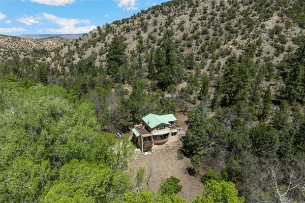 $575,000 | 595 A Cr, Canones, NM 87516