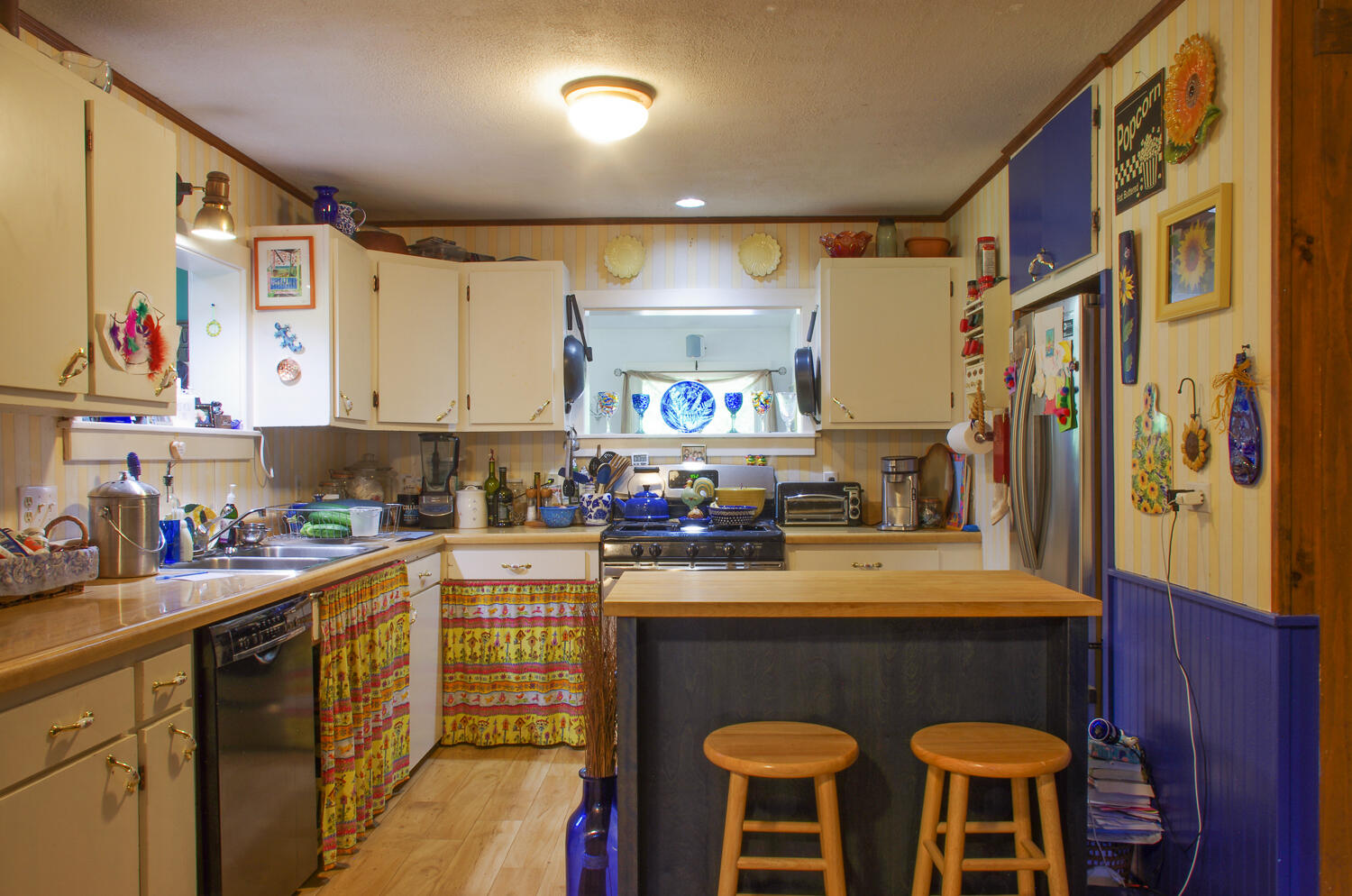 112 Church Turn Road Islesboro, ME 04848 - Photo 9 of 24 Thomas kitchen-5