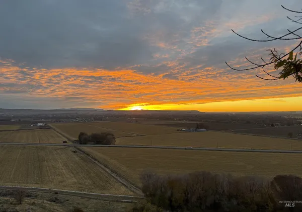 $729,000 | 319 Snowmoody Way, Ontario, OR 97914