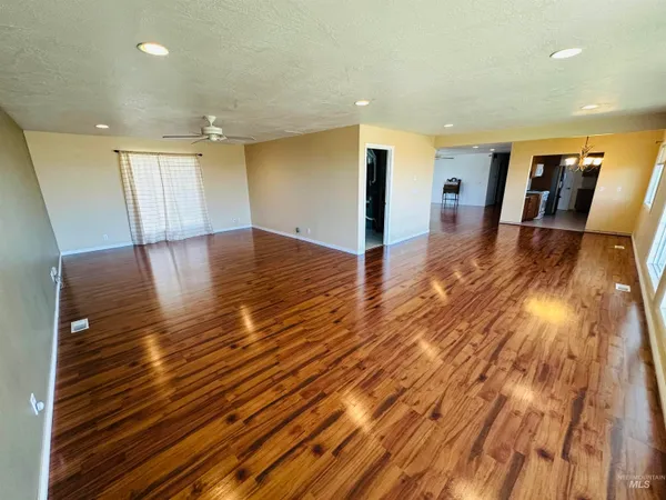 $729,000 | 319 Snowmoody Way, Ontario, OR 97914