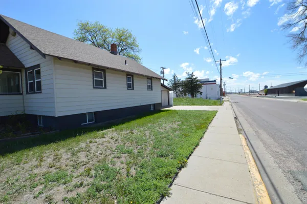 $125,000 | 2142 West C Street, Torrington, WY 82240