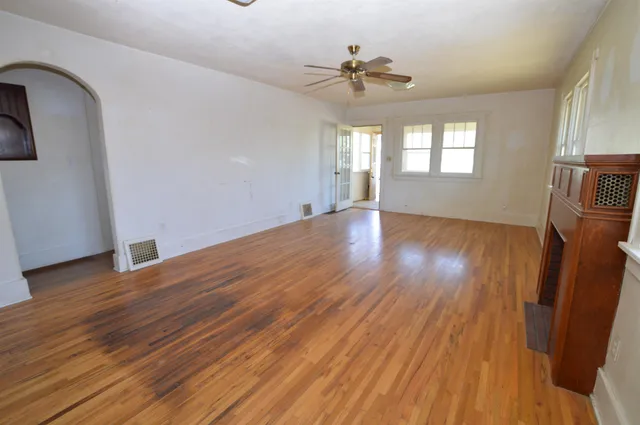 $142,500 | 2142 West C Street, Torrington, WY 82240