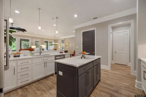 $619,900 | 7614 Princedale, Tyler, TX 75703